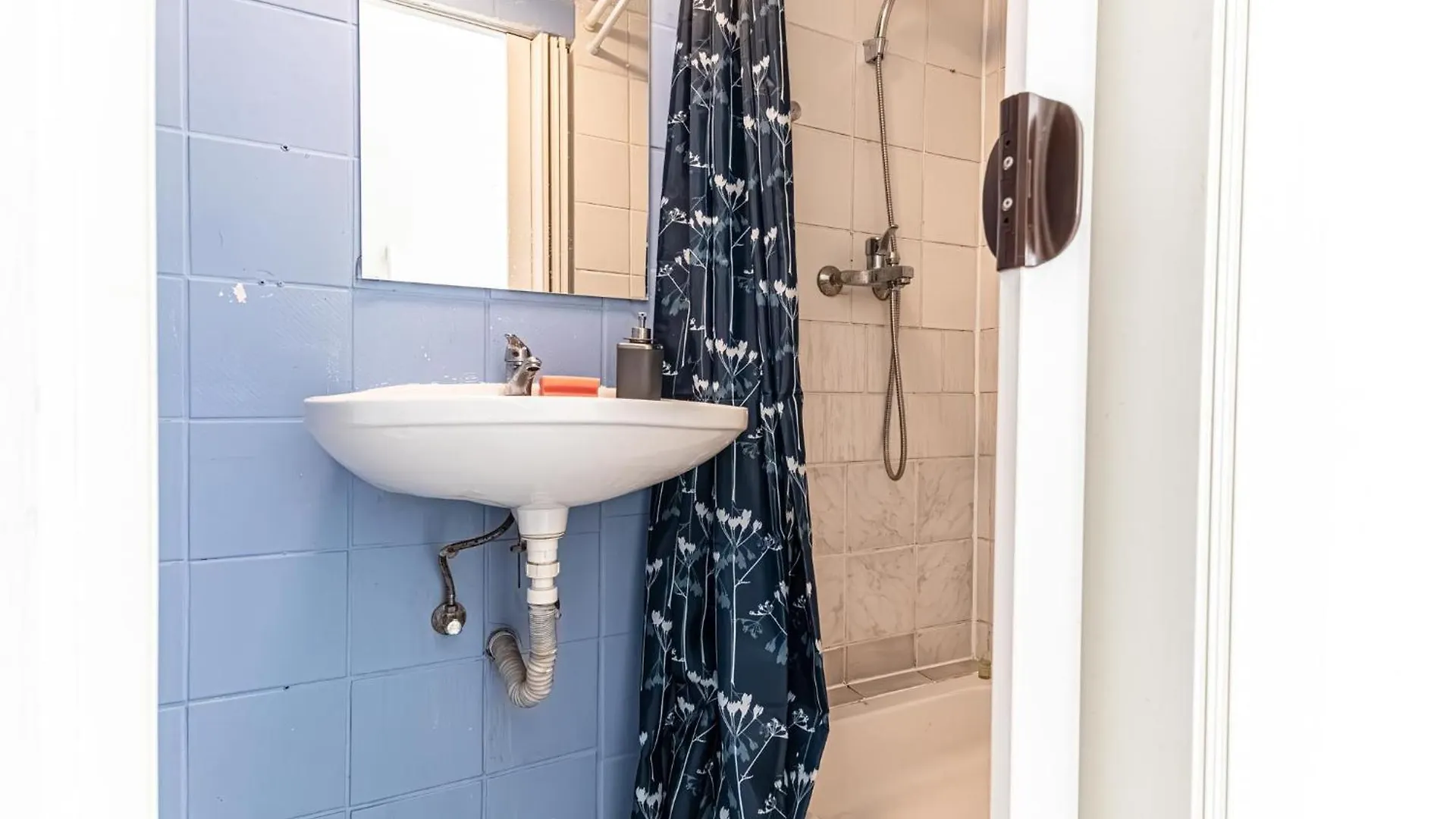 Vienna Getaway -2Br Apartment Central & Comfort 0*,  Αυστρία